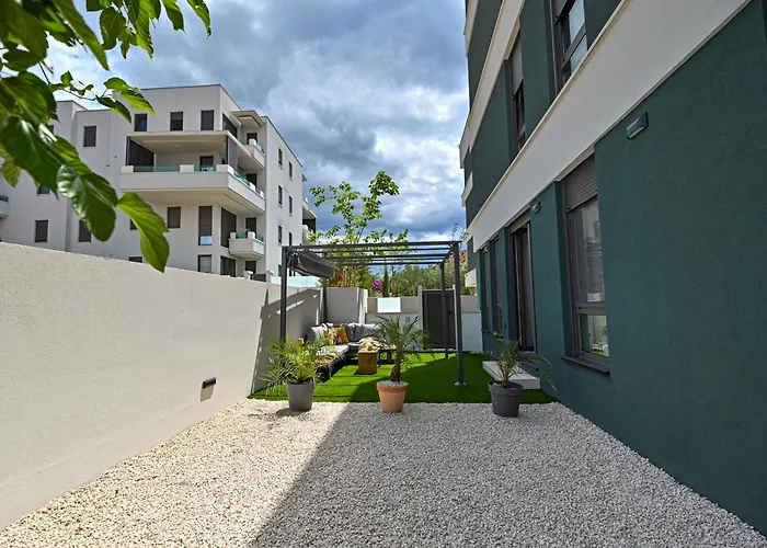 Appartement Luxury With Private Garden