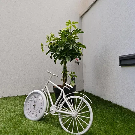 Luxury With Private Garden * Задар