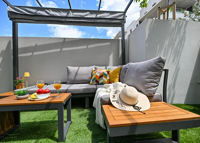 Luxury With Private Garden